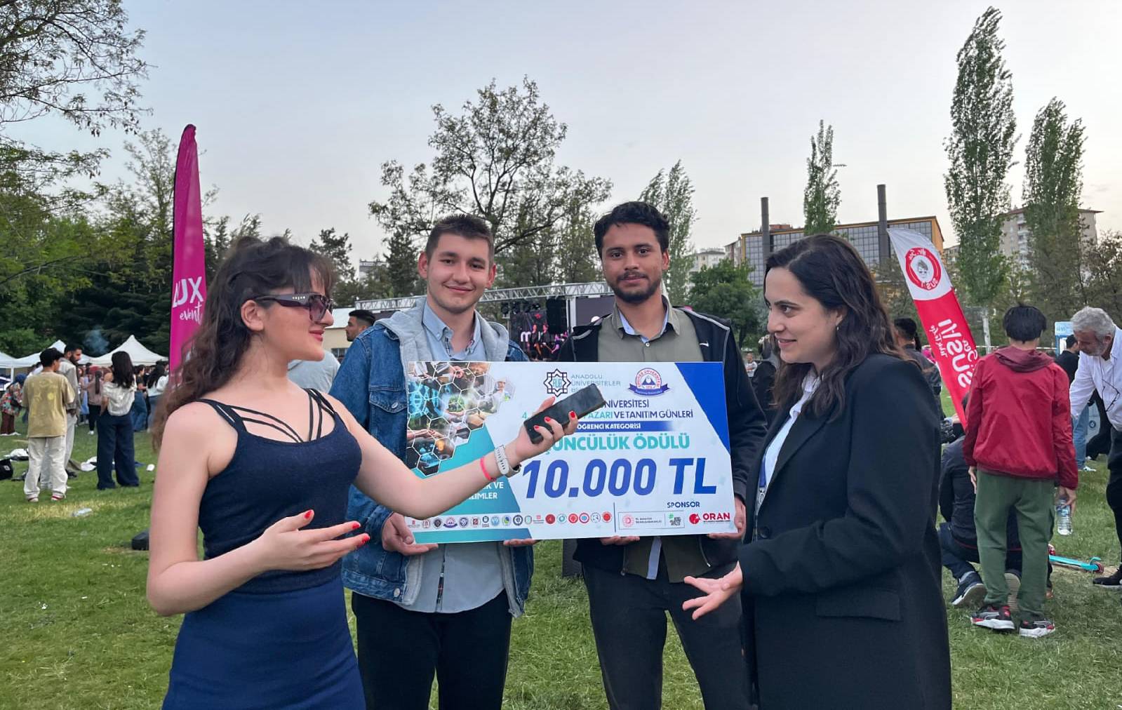 Genç Ekibin Başarı Yolculuğu: Yenilikçi Bir Proje