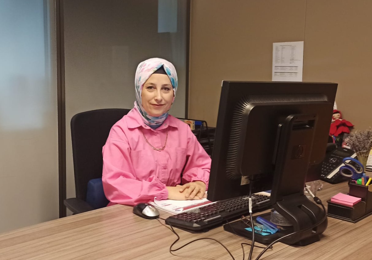 Yönetim Bilimleri Fakültesi Personeli Ayşe Kayhan ile AGÜ ve Hobileri Hakkında Sohbet Ettik