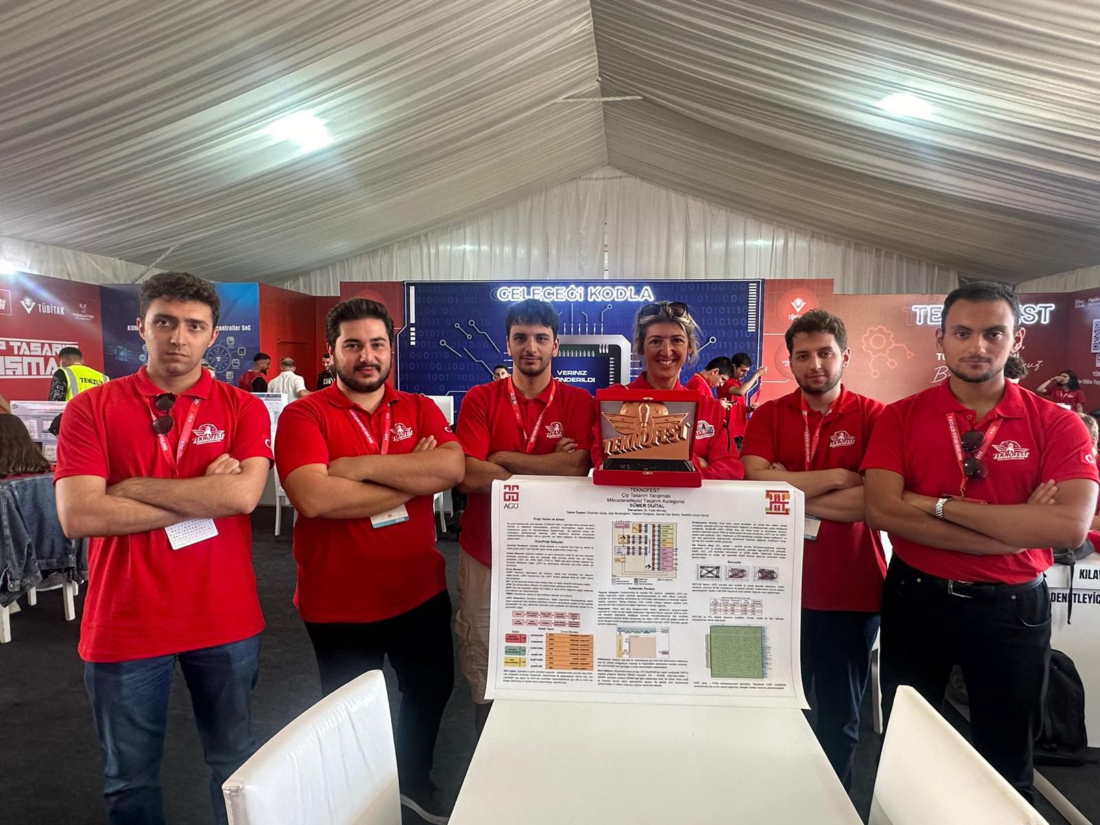 AGÜ Öğrencilerinin 5G Çip Projesine Teknofest’ten Ödül