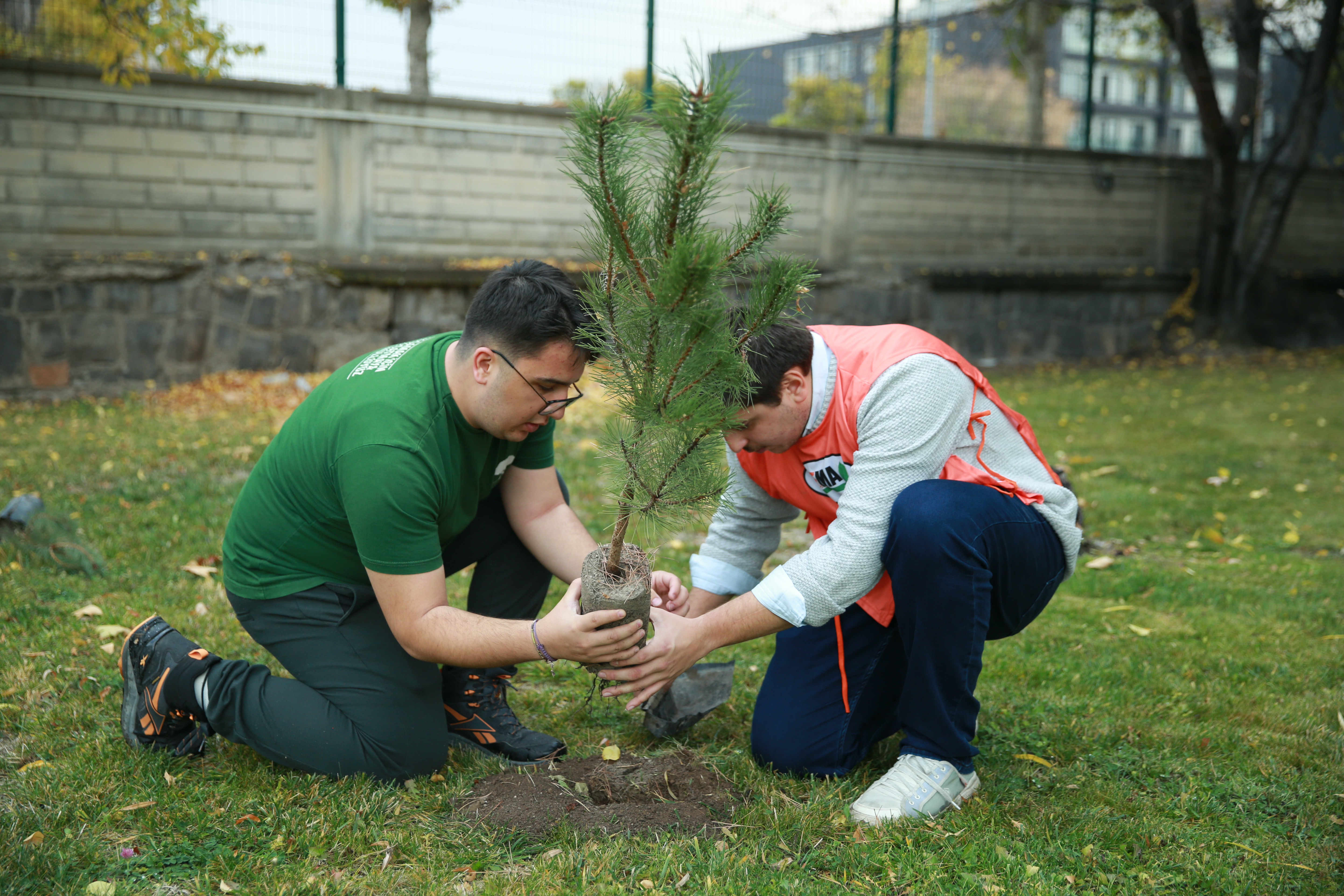 Milli Ağaçlandırma Günü’nde Fidanlar Toprakla Buluştu
