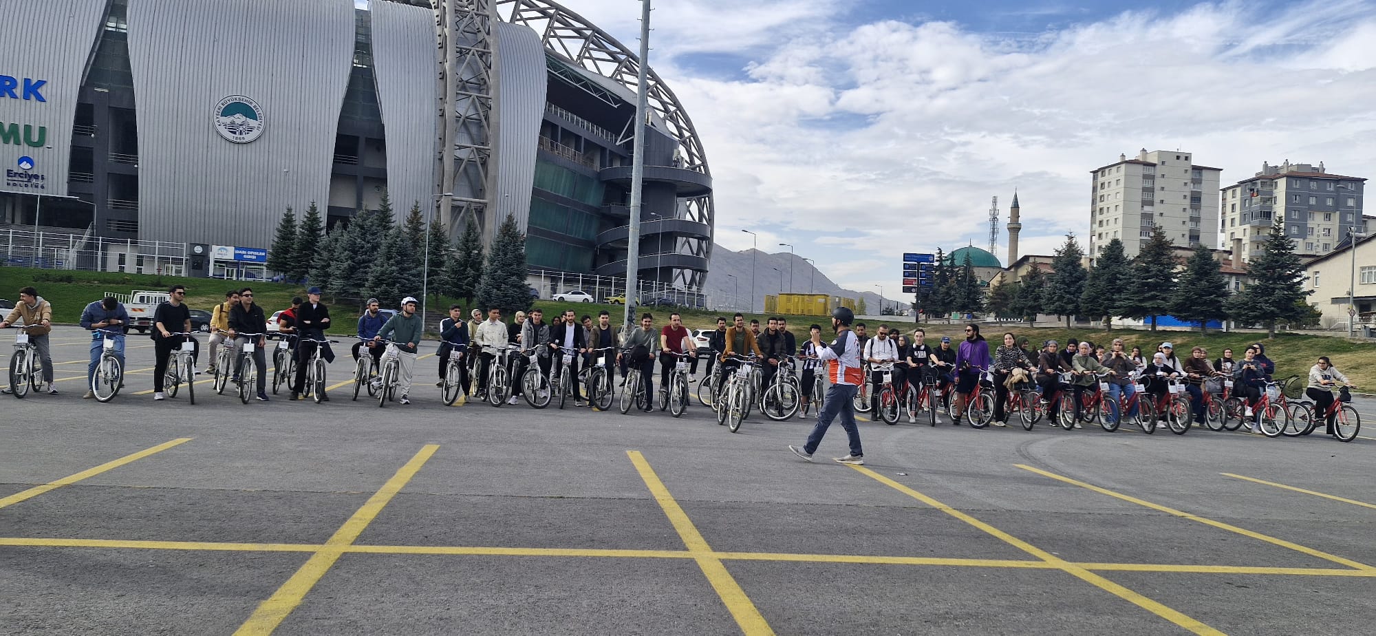 AGÜ’de Sağlıklı Yaşam ve İklim Eylemine Dikkat Çekildi
