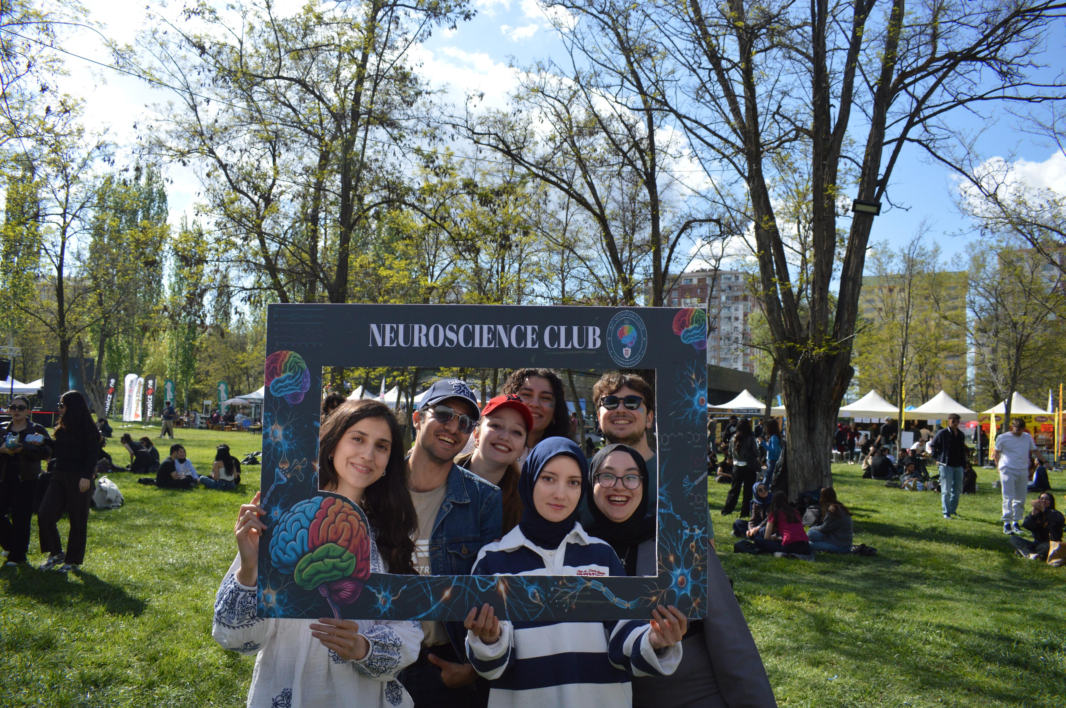 AGÜ’de Beynin İzini Süren Yeni Topluluk: Neuroscience Club